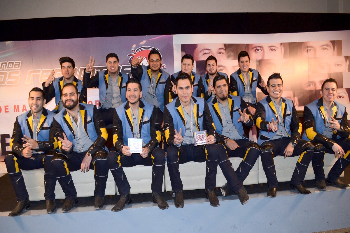 Accusations against vocalist of Los Recoditos spark controversy in social networks