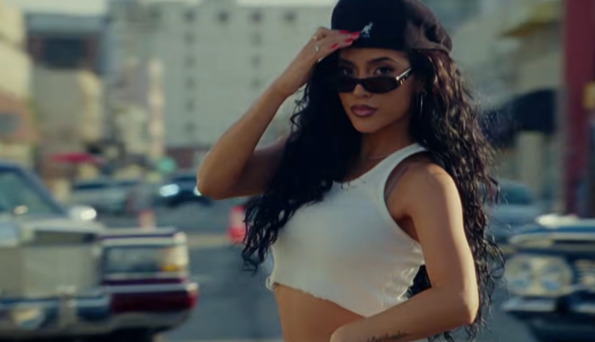 Benny Blanco, Selena Gómez y Becky G estrenan la canción