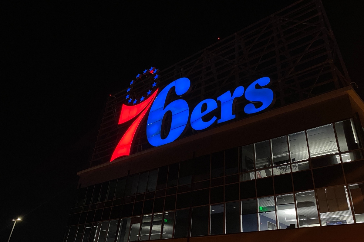 LeBron James elige a Philadelphia 76ers