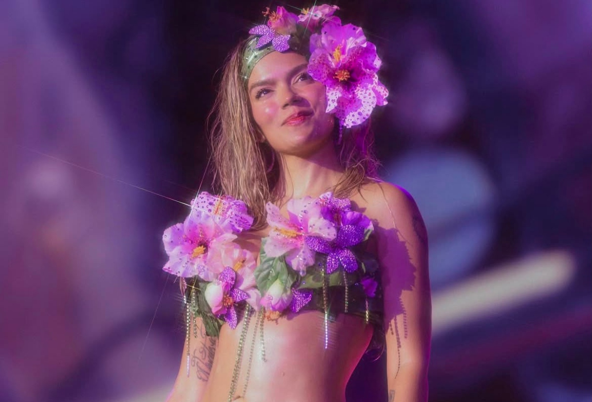 ¡Bochornoso momento viral! Niña confunde a Karol G con Shakira en pleno concierto