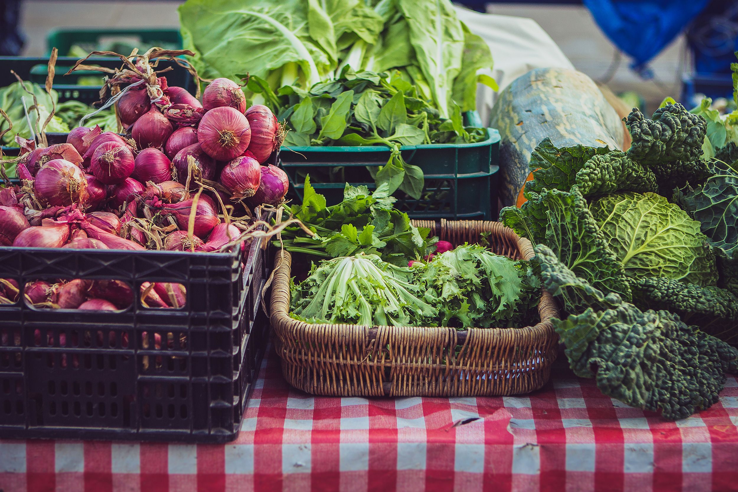 Brote de Cyclospora: estos son los alimentos que debes evitar y la forma correcta de lavar frutas y verduras