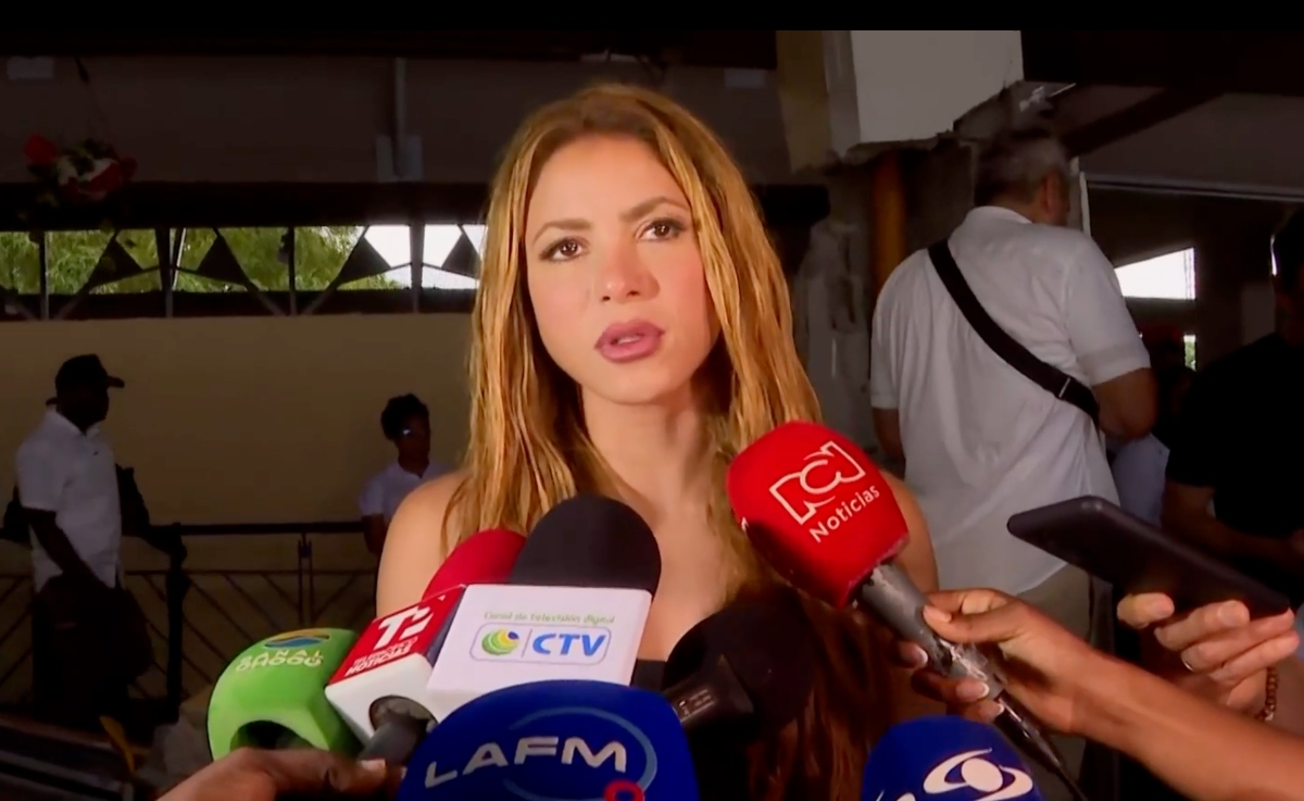 Shakira va a su tierra tras devastador terremoto