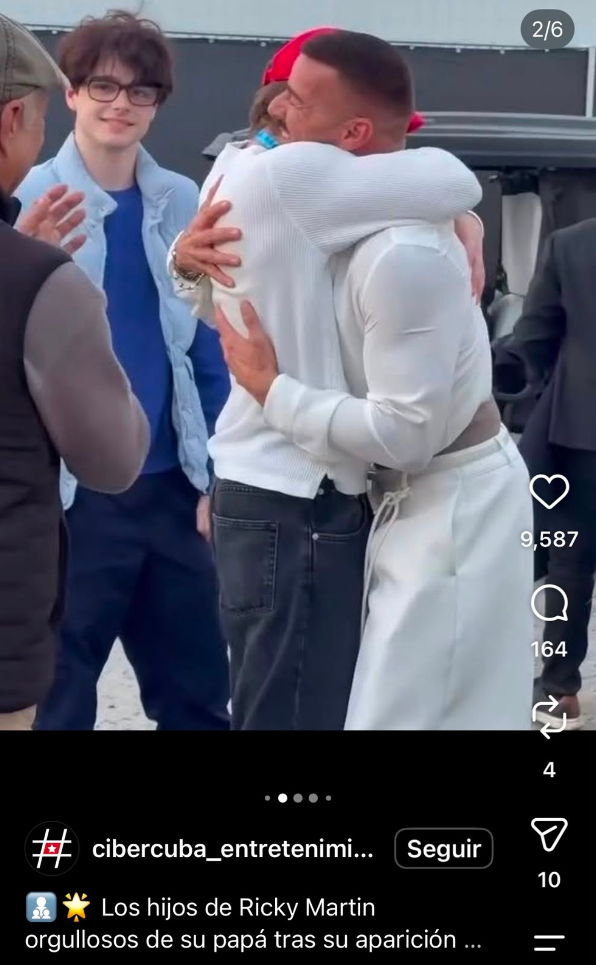 Los hijos mellizos de Ricky Martin están idénticos al cantante 