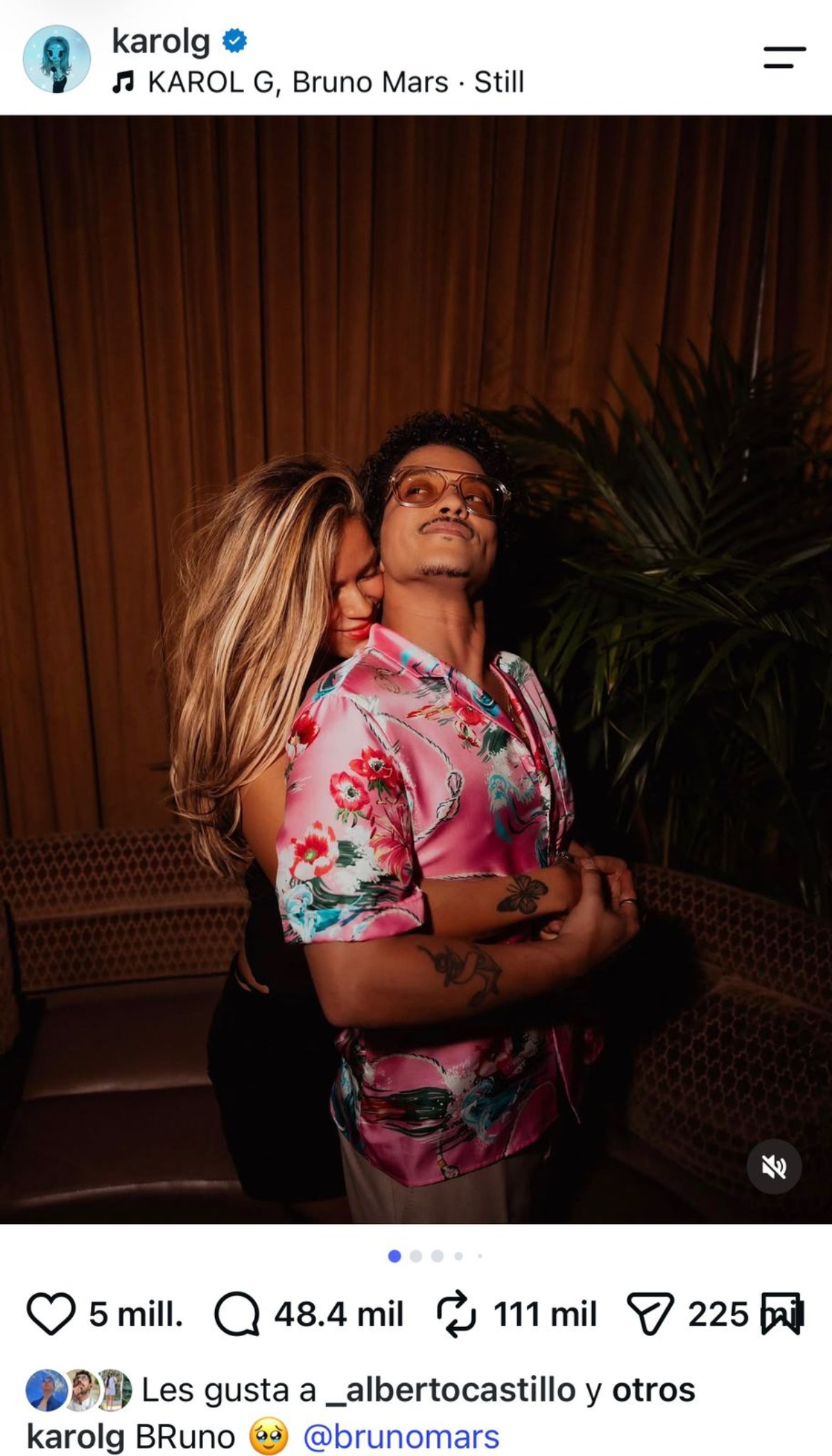 Karol G desata rumores de noviazgo con Bruno Mars por unas fotos
