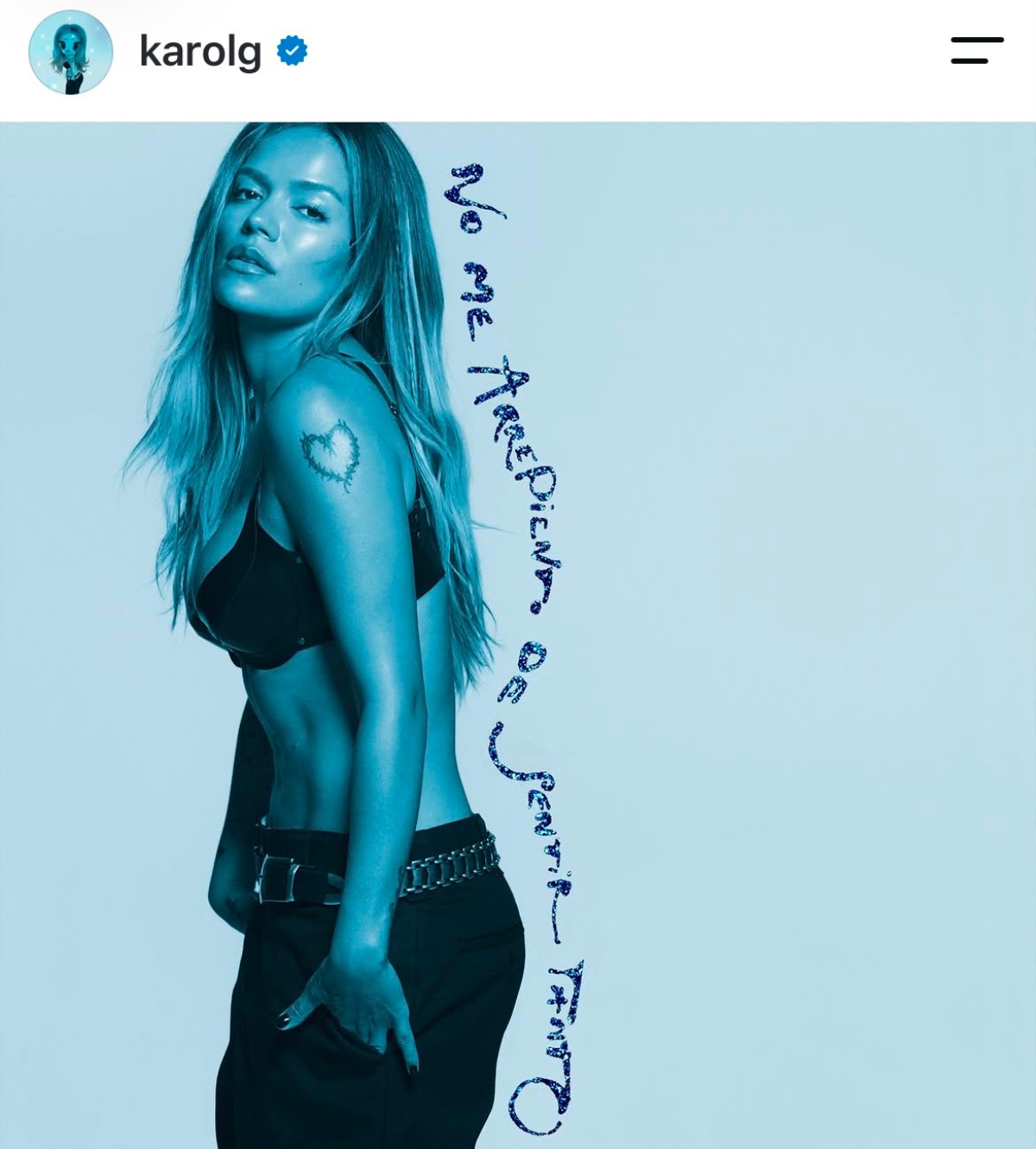 Karol G tiene el corazón roto en 'No me arrepiento de sentir tanto'