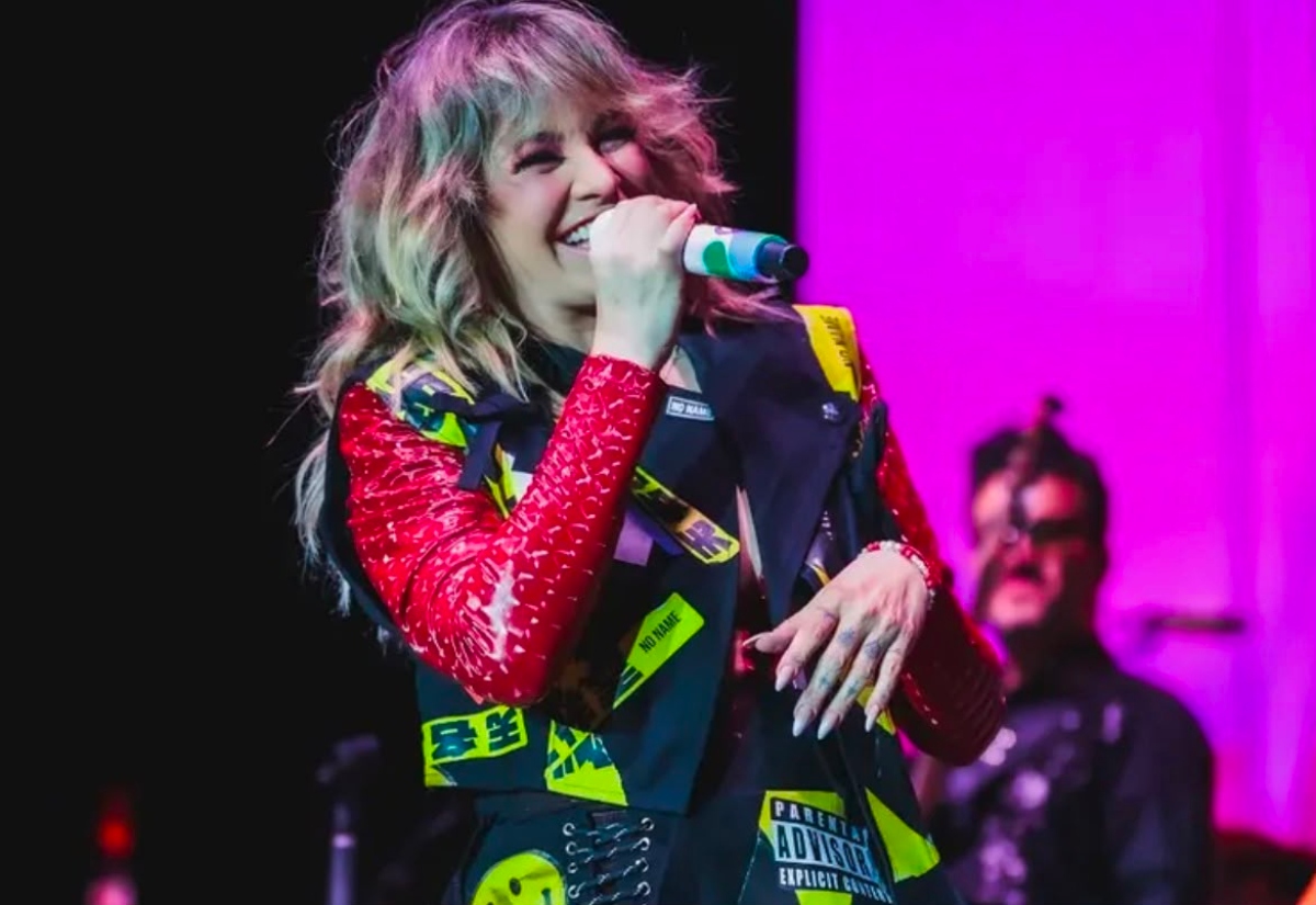 ‘Alma de mujer’, es el nuevo disco de la cantante mexicana María José