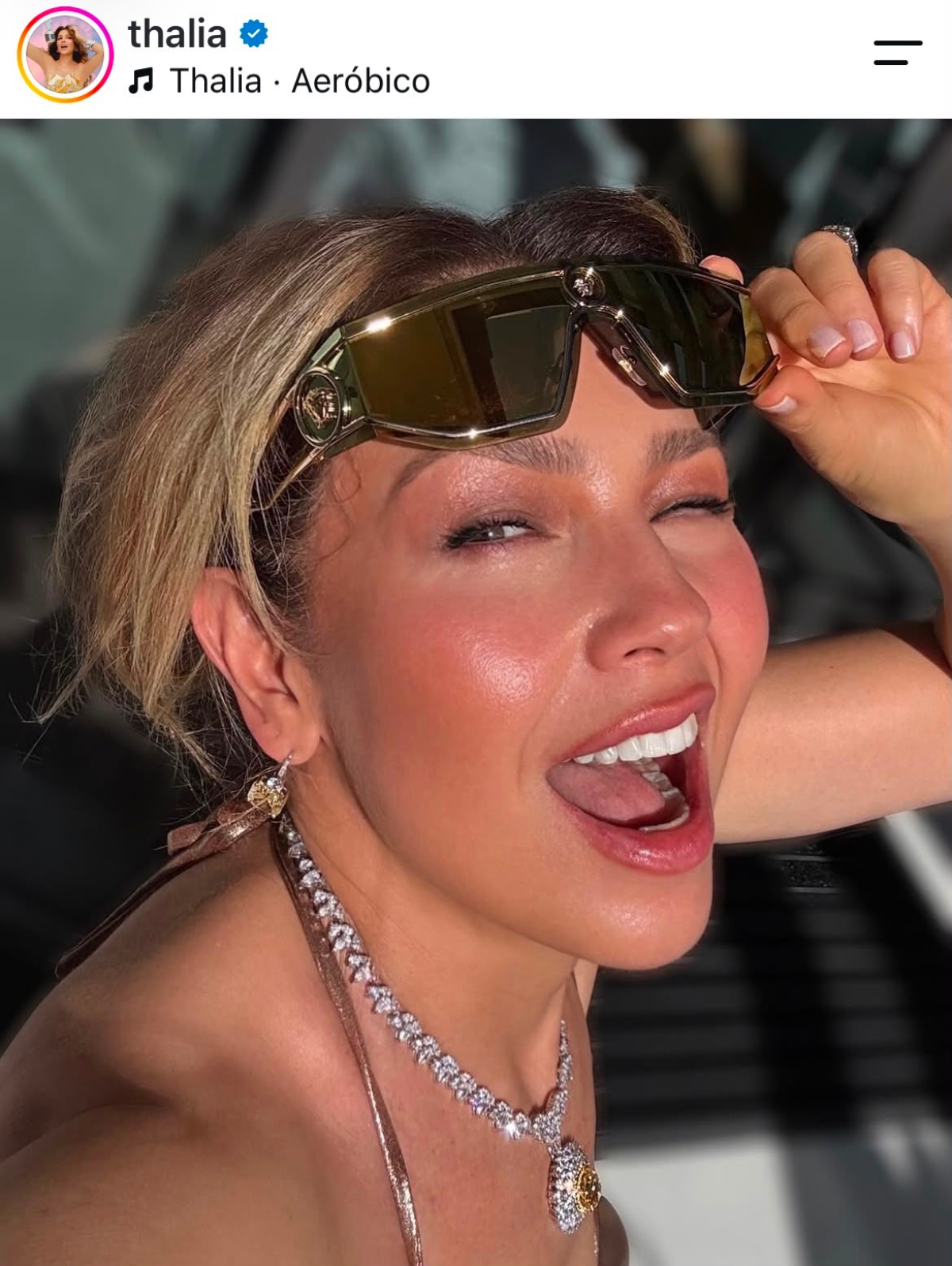 Thalía sorprende y se muestra en bikini a sus casi 55 años