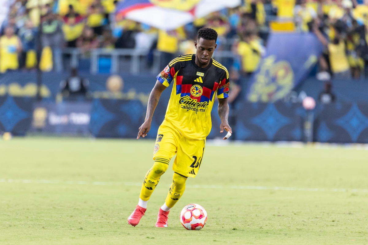 América