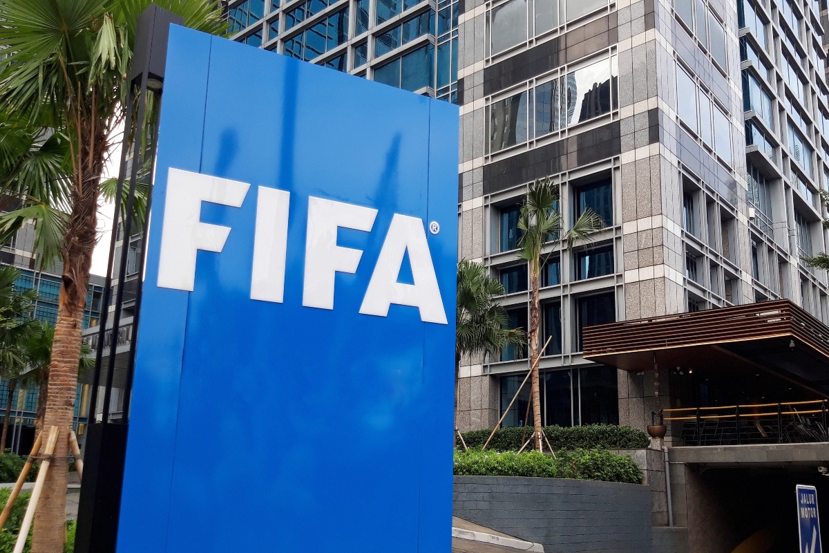 Gianni Infantino enfrenta rebelión contra su gestión