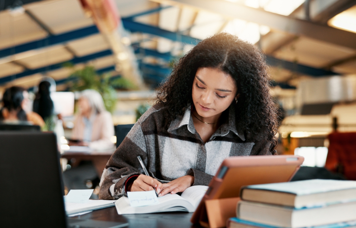 Estudia como un pro: 7 hábitos geniales para dominar el semestre de otoño