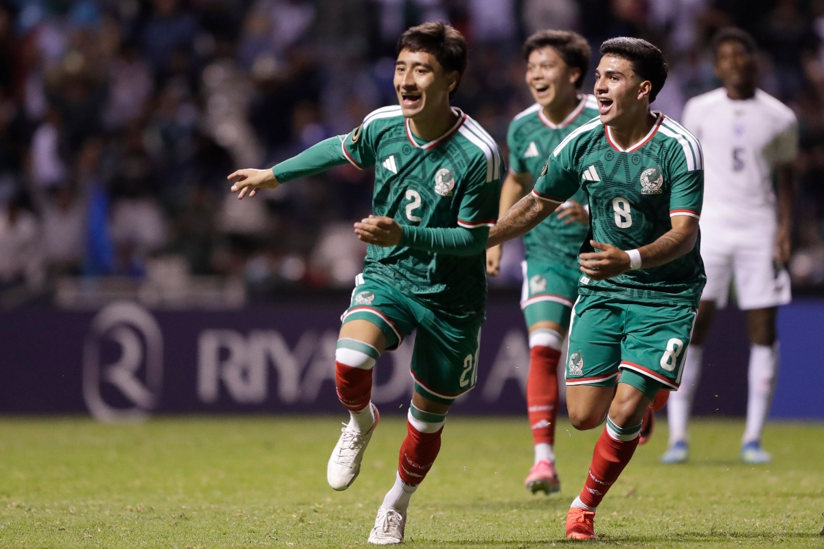 ¡México aplasta 4-0 a Panamá y sella su boleto al Mundial!