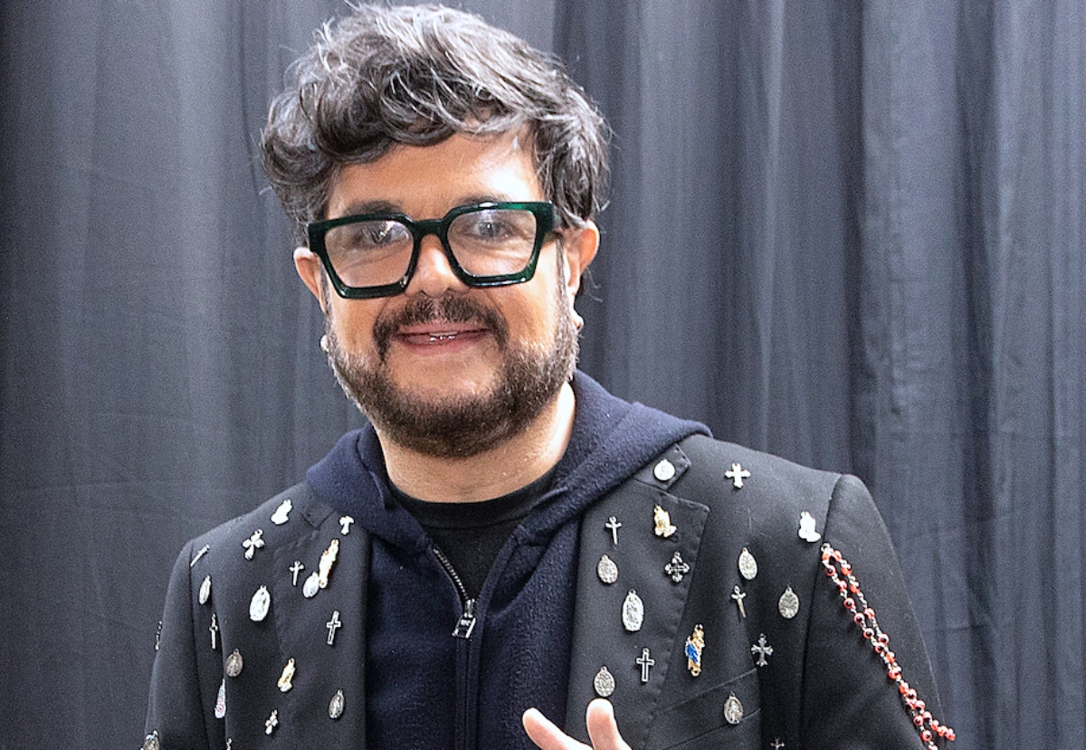 ¡Fueron a festejar y salieron regañados! Aleks Syntek estalla contra la gente en pleno show