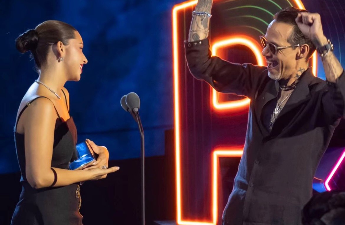 Ángela Aguilar es acusada de ‘comprar’ su triunfo en los Premios Juventud