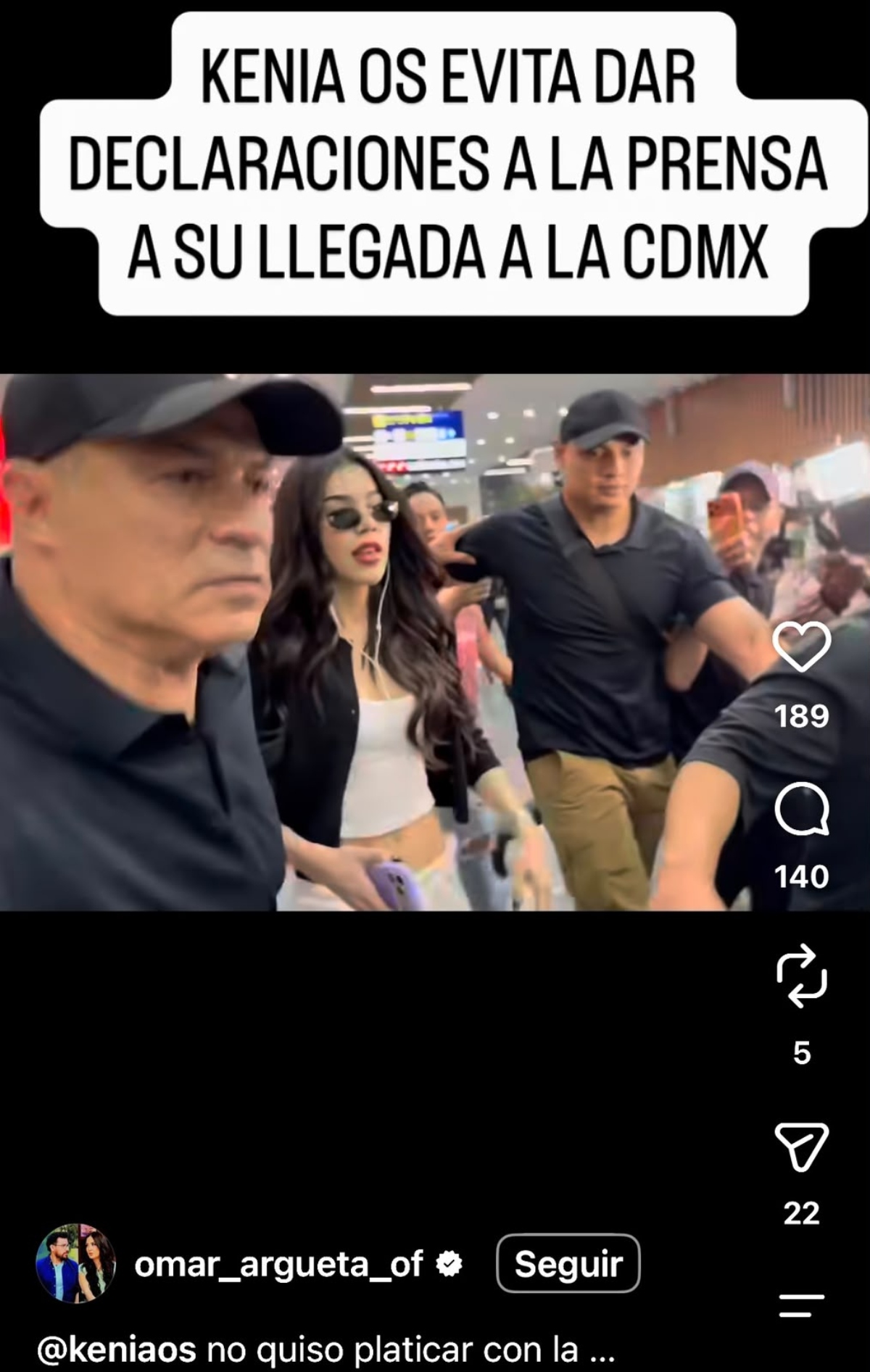 Kenia Os asegura que recibió un golpe de la prensa en aeropuerto