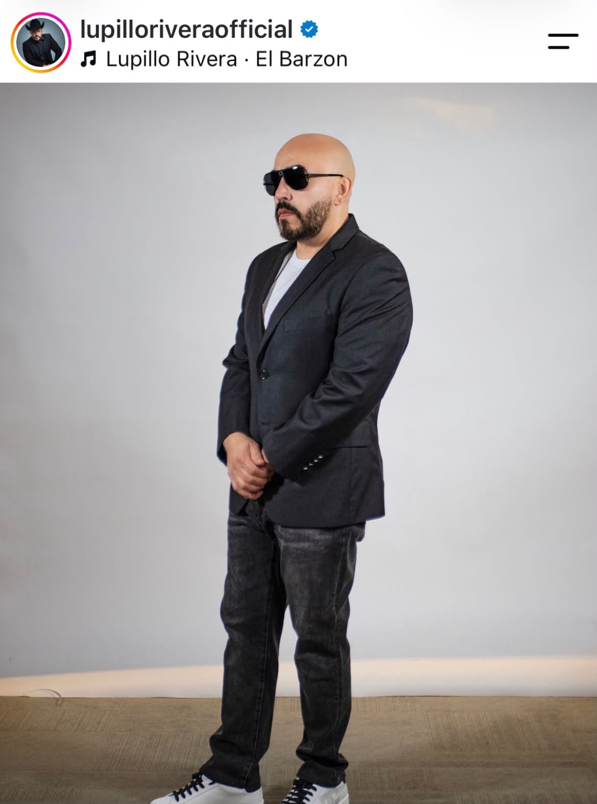  Lupillo Rivera muestra a su nueva novia