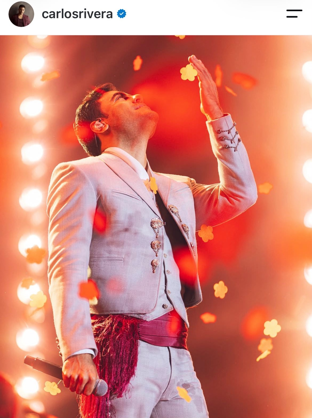 Carlos Rivera suspende sus shows por lesión en las cuerdas vocales
