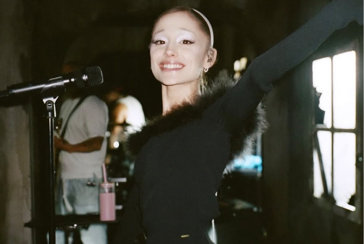 Ariana Grande llega a los mil millones de reproducciones en Spotify con su disco ‘Petal’