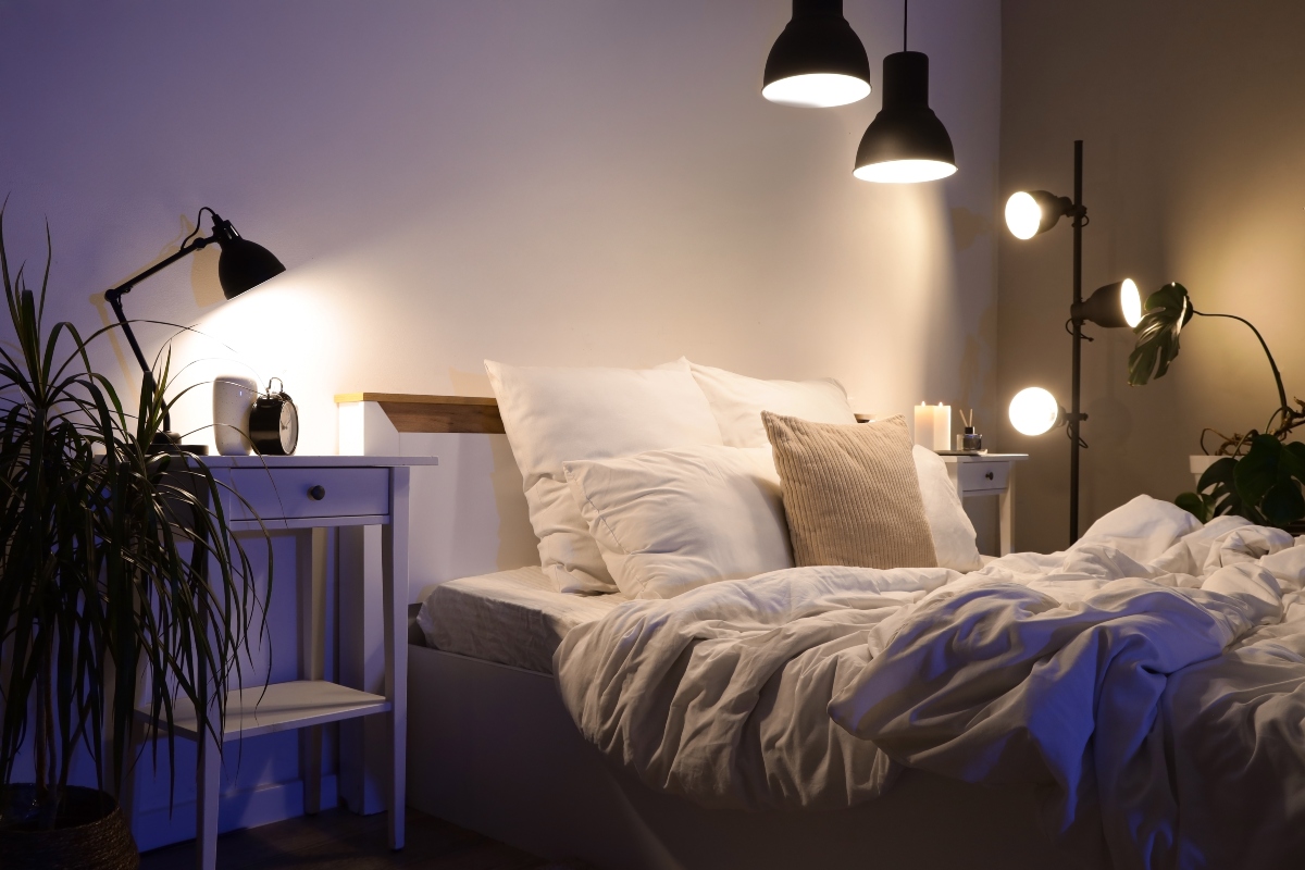dormir con luz nocturna, luz nocturna, cama con luz, Nueva Onda