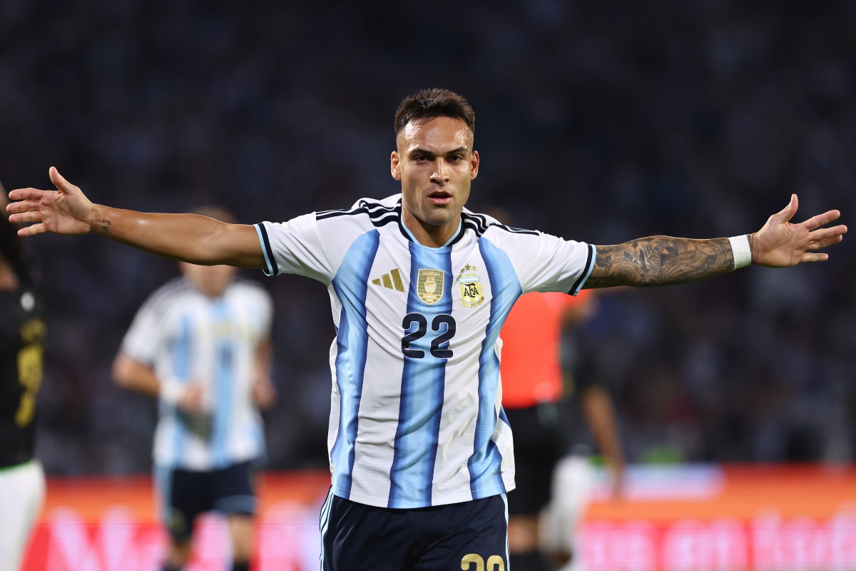 Argentina aplasta 4-0 y arranca con fuerza la era post Messi