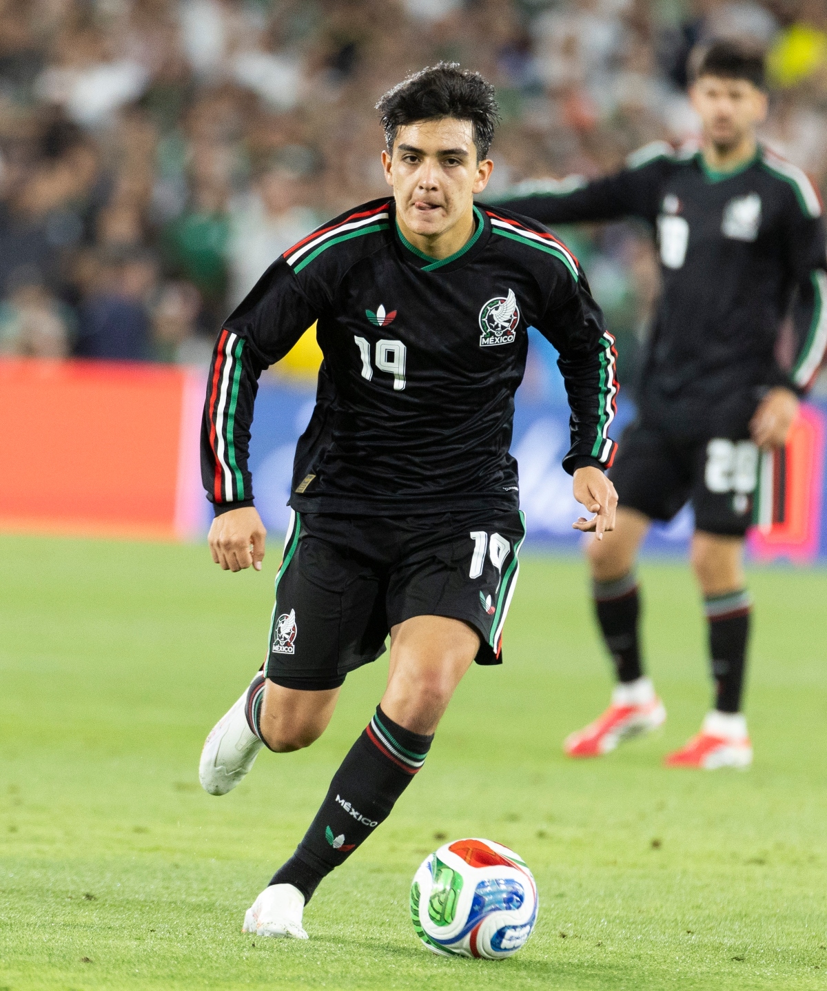 Gilberto Mora, Selección Mexicana pierde tres ante Chile