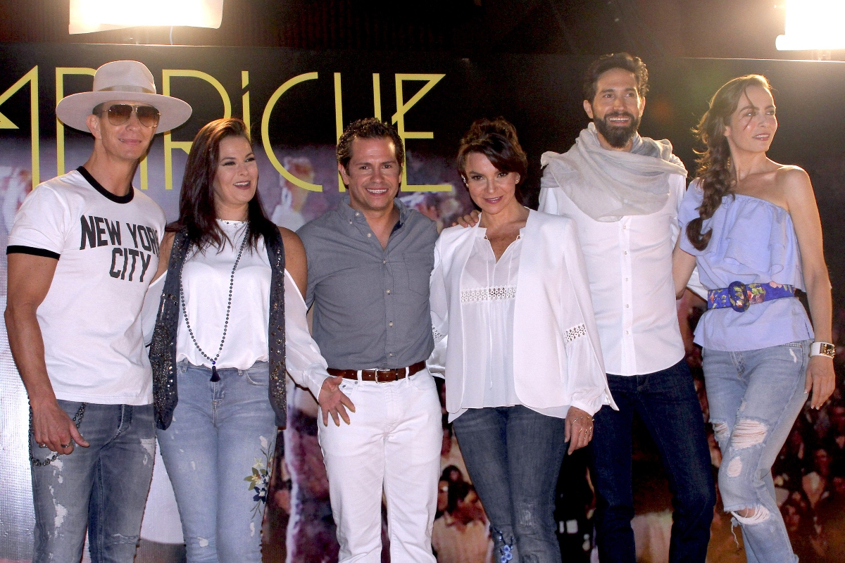 Timbiriche rompe el silencio y niega haber autorizado la serie de ViX sobre su historia